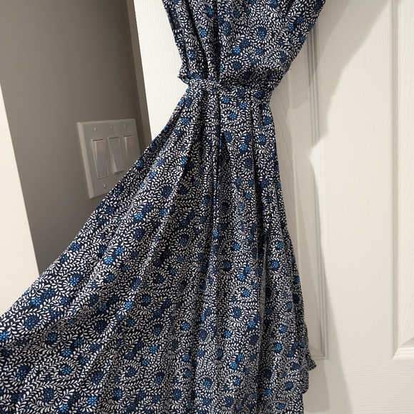 GAP Short Sleeve Wrap-Front Dress in Linen-Cotton size XS Blue - Picture 2 of 4